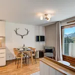 Fermes Du Montenvers B11, Alpes Agency, Chamonix, Sleeps 4 * Chamonix