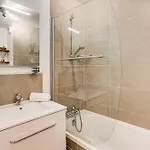 Apartamento Fermes Du Montenvers B11, Alpes Agency, Chamonix, Sleeps 4 Chamonix