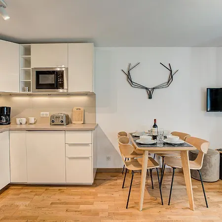 Apartamento Fermes Du Montenvers B11 - Alpes Travel - - Sleeps 4 *