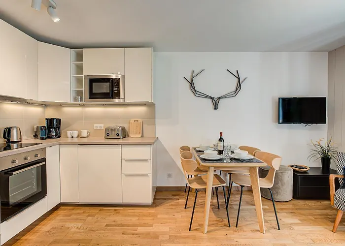 Apartamento Fermes Du Montenvers B11 - Alpes Travel - - Sleeps 4 *